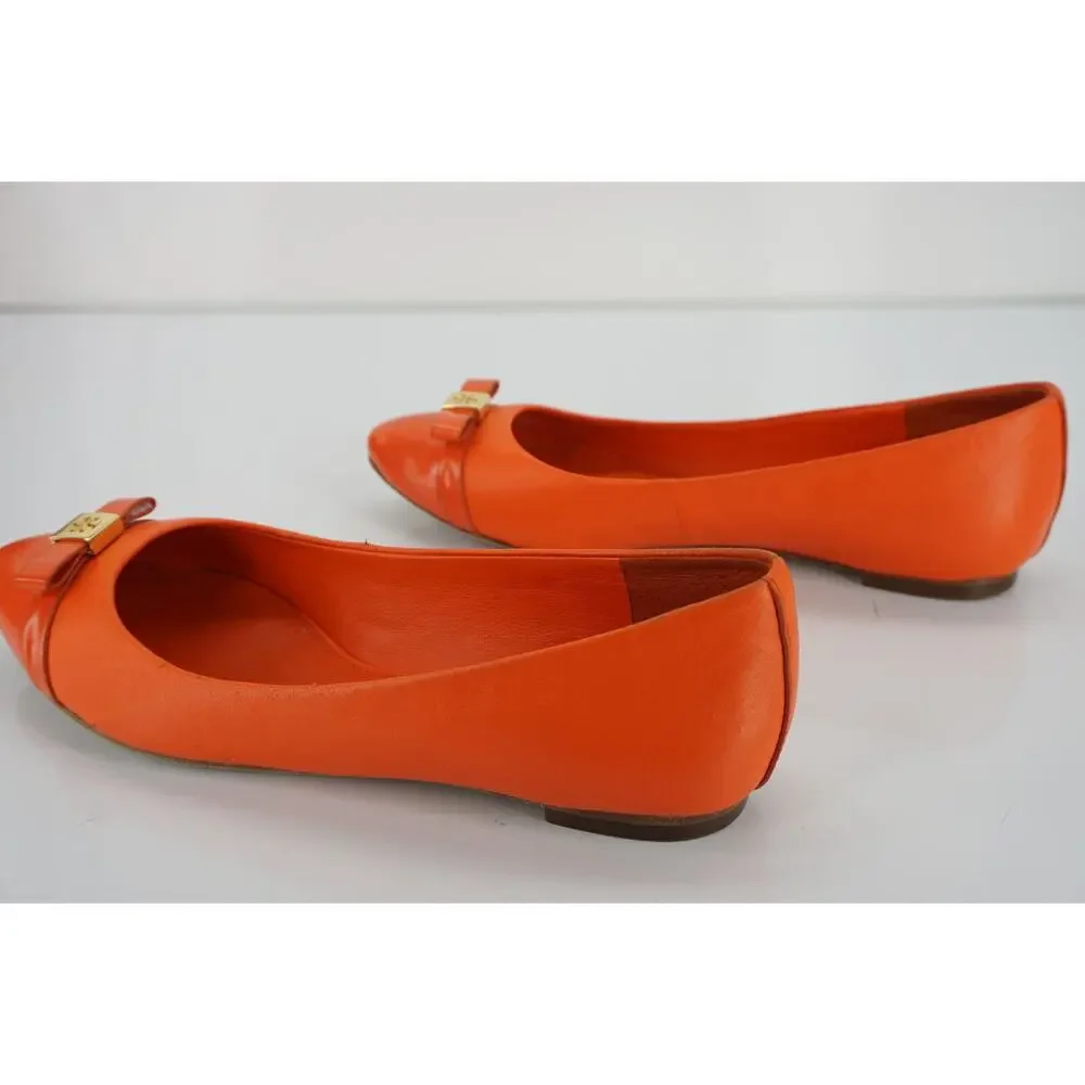 Tory Burch Hugo Pointy Toe Ballet Flats SZ 5.5 New Tiger Lily Leather Gold Logo